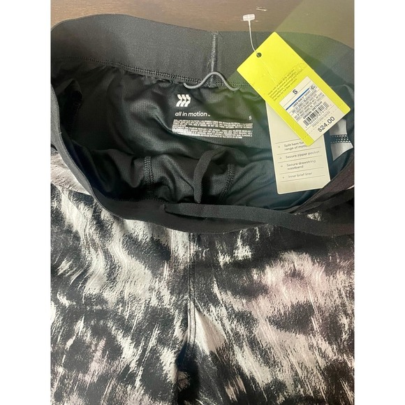 Men's All In Motion Active Shorts - Picture 4 of 5